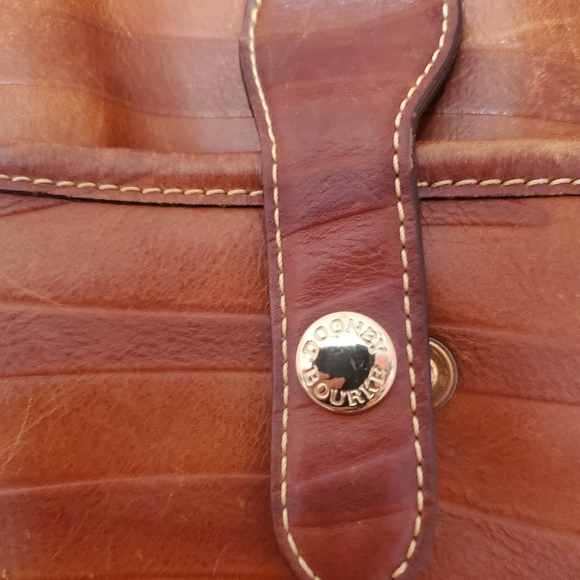 DOONEY AND BOURKE FLOURENTINE VACHETTA LARGE KEATHER BAG - Picture 2 of 7